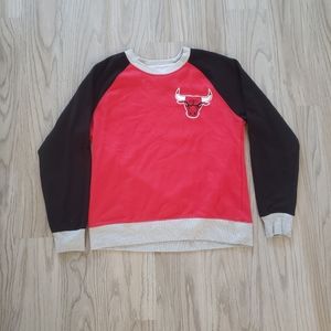 Chicago Bulls colorblock pullover sweater